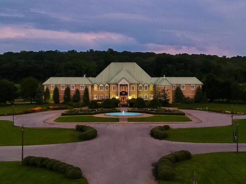 an evening view of Château des Charmes from a distance in Niagara-on-the-Lake.