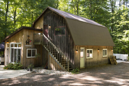 Heartwood Farm & Cidery, a cidery in Caledon, Ontario