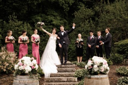 Flowers and bouquets being for the wedding party.