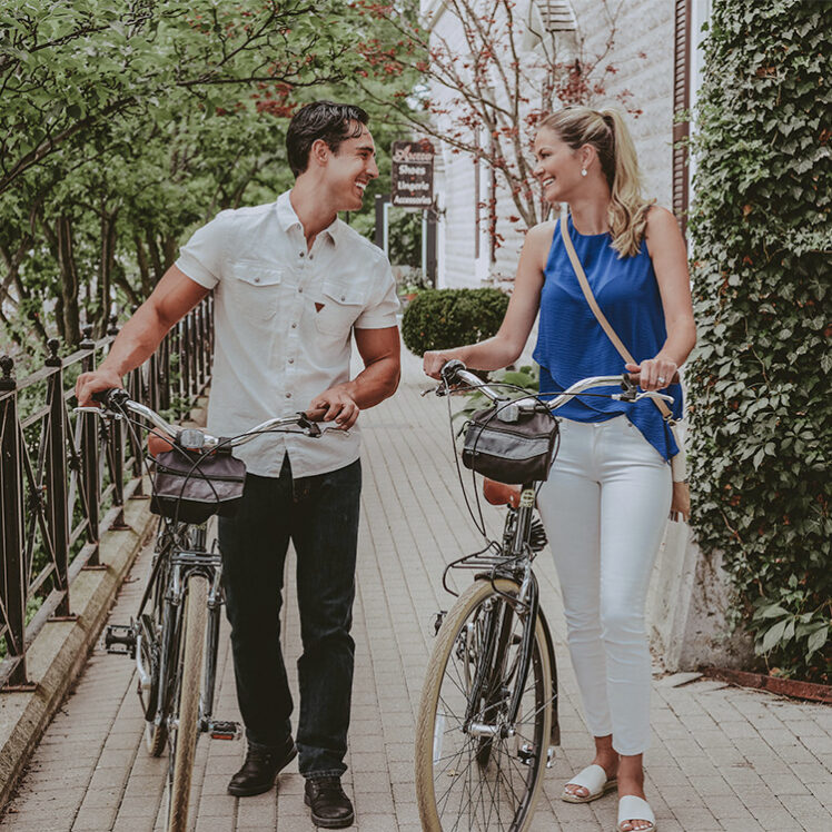 Couple enjoying bicycles during their stay in Jordan House in Twenty Valley