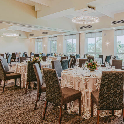 Inn On The Twenty wedding venue, The Valley View Room in Jordan Village