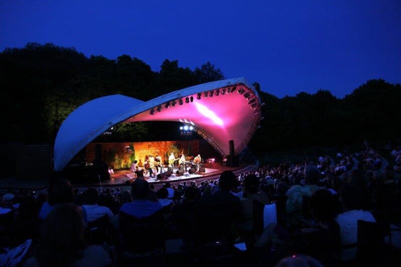 Where to stay and eat when visiting the Jackson-Triggs Summer Concert Series in Niagara-on-the-Lake