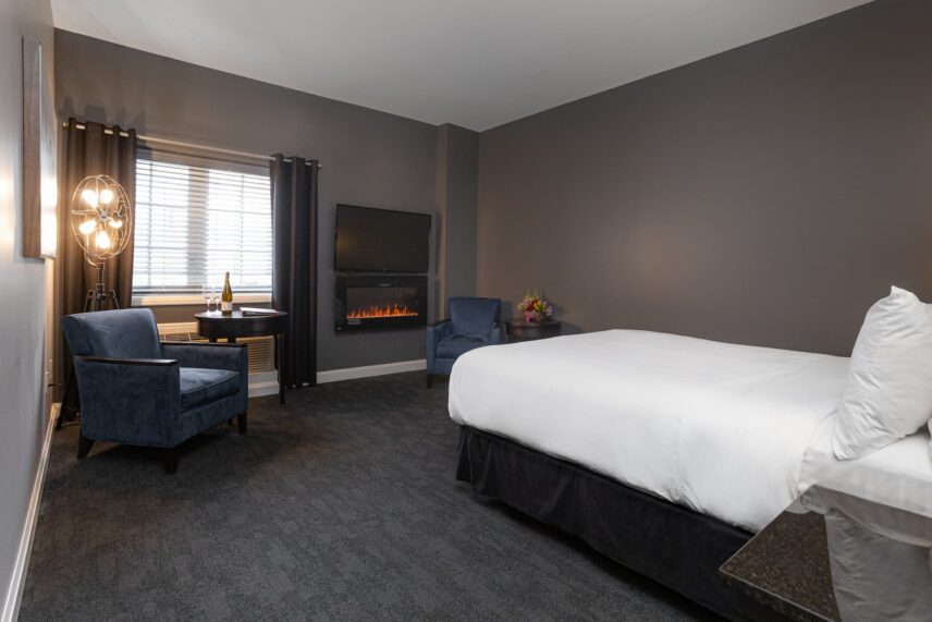 Bedroom in a Jordan House Premium Room in Niagara-on-the-Lake, Ontario.