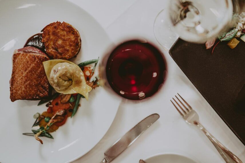 Upscale girls’ night dining at the Noble Restaurant in Niagara-on-the-Lake.