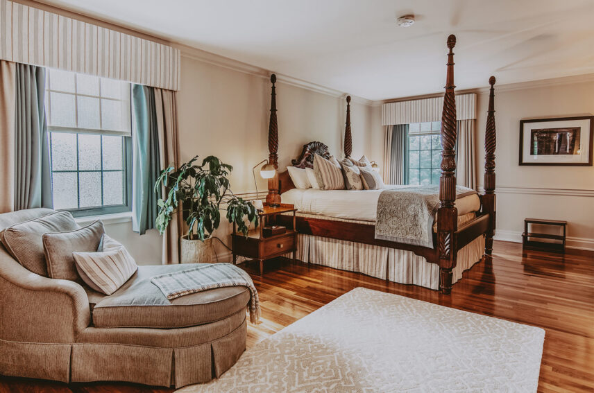 Penthouse Parlour Suite at Pillar and Post in Niagara on the Lake