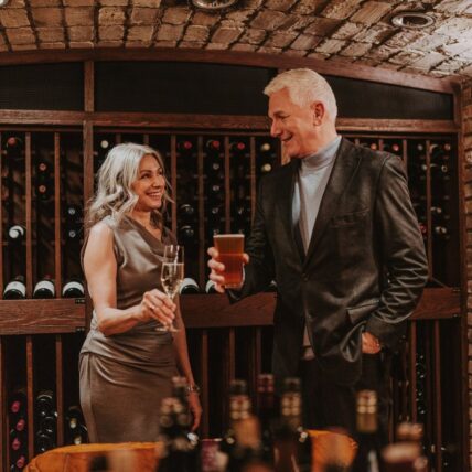 A couple enjoys the Bubbles & Brews hotel package in Niagara-on-the-Lake.