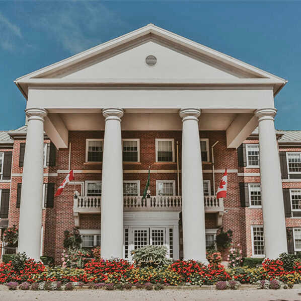 Queens Landing Hotel in Niagara-on-the-Lake