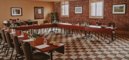 Unique meeting venues in Ontario at Vintage Hotels