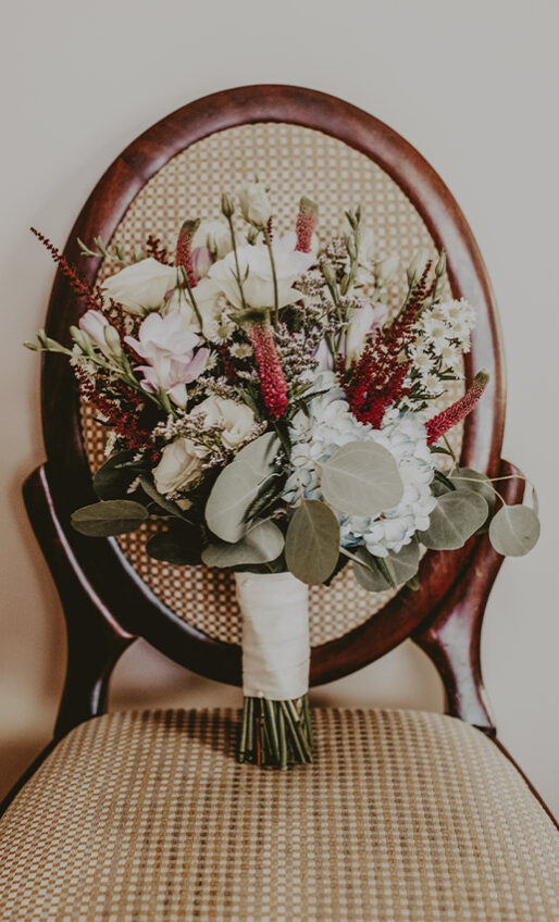 Unique Ontario weddings with bouquets by Clippings Floral Design