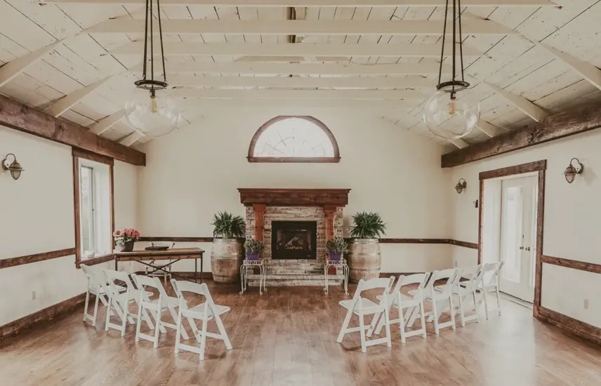 Cave Spring Vineyard large wedding venue.